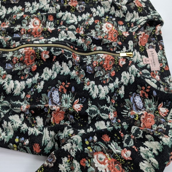 Philosophy Floral Blouse with Gold Zipper - Sz. Medium - Picture 5 of 13